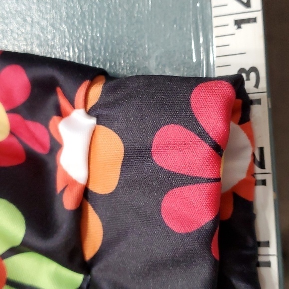 Blast from the past bell bottoms Size small. Hippy style. Large floral p… - Picture 4 of 6